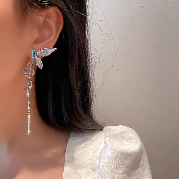 Butterfly Earring - Picture 7 of 13